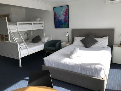 North Pier Hotel - Hotel Accommodation 3