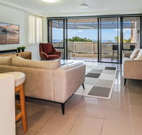 North Shore Towers
