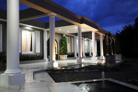 Norwood House Motel & Receptions - Hotel Accommodation 2