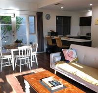 Norwood Townhouse City Fringe - Hotel Accommodation