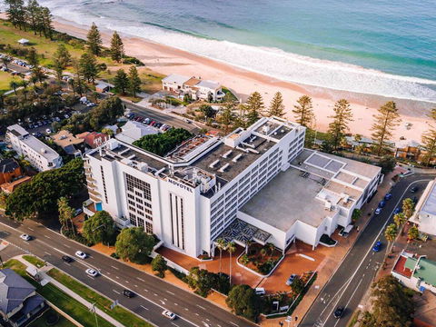 Novotel Wollongong Northbeach - Hotel Accommodation 0
