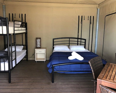 NRMA Lake Somerset Holiday Park - Hotel Accommodation 2