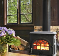NUNGAROO COTTAGE - Hotel Accommodation