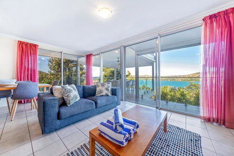 Oasis 22 - Hamilton Island - Hotel Accommodation 0
