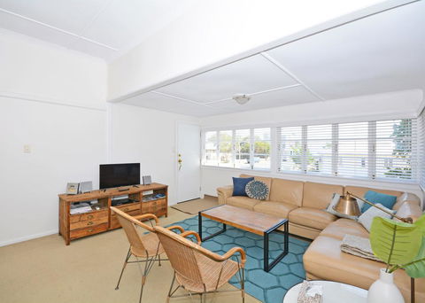 Ocean Breeze Hervey Bay - Hotel Accommodation 2