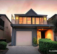 Ocean Grove House with Fantastic Ocean Views - Hotel Accommodation