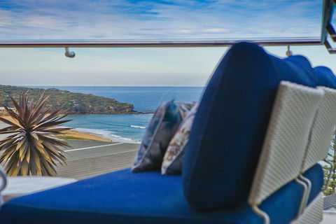 Ocean Vista Luxury Home At Curl Curl - Hotel Accommodation 2