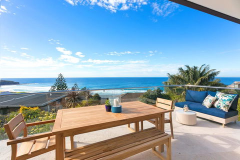 Ocean Vista Luxury Home At Curl Curl - Hotel Accommodation 1