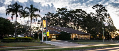Old Maitland Inn - Hotel Accommodation 1