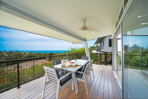 Oleander Holiday Home - Airlie Beach - Hotel Accommodation 1