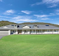 ON Keppies Bed and Breakfast Farm Paterson NSW