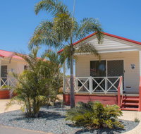 Outback Oasis Caravan Park - Hotel Accommodation