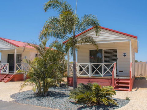 Outback Oasis Caravan Park - Hotel Accommodation 0