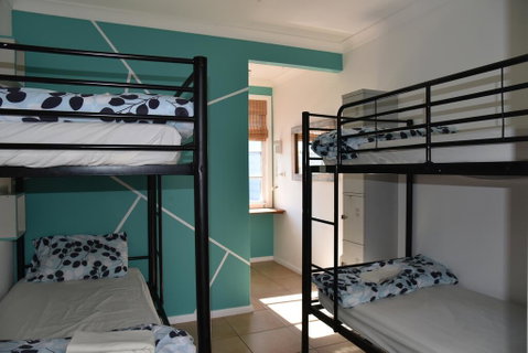 Ozzie Pozzie Backpackers - Port Macquarie YHA - Hotel Accommodation 2
