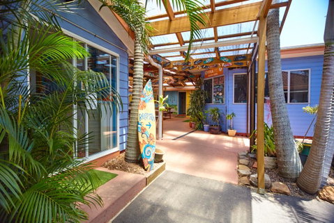 Ozzie Pozzie Backpackers - Port Macquarie YHA - Hotel Accommodation 0
