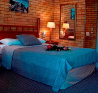 Pacific Paradise Airport Motel - Hotel Accommodation