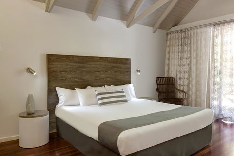 Palm Bungalows - Hotel Accommodation 2