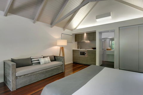 Palm Bungalows - Hotel Accommodation 3