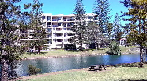Palm Court Motor Inn - Hotel Accommodation 3