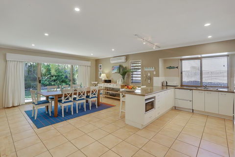 Palm Trees Noosa - Hotel Accommodation 2