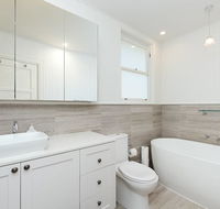 PANORAMIC HARBOUR VIEWS - Hotel Accommodation