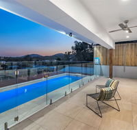 Panoramic Views Villa Birdwood Terrace 4 Bedroms - Toowong - Hotel Accommodation