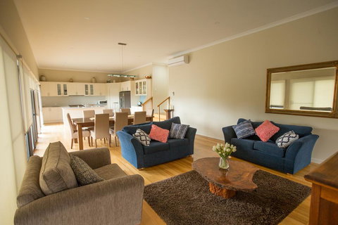 Paula's Place 8 Ti Tree Close Robe - Hotel Accommodation 2
