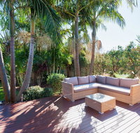 Pawprints, 123 Bagnalls Beach Road - Hotel Accommodation