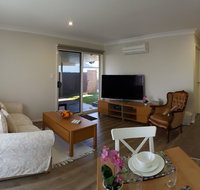 Pebbly Creek - Hotel Accommodation