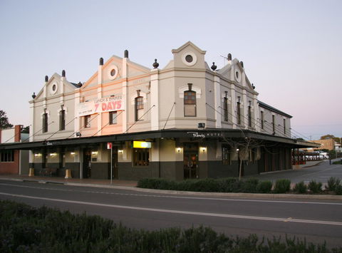 Peden's Hotel - Hotel Accommodation 0