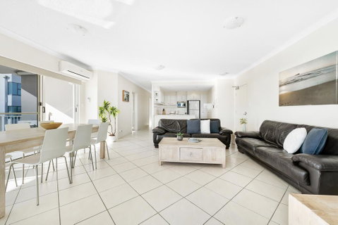 Penthouse - Private Rooftop Spa - Hotel Accommodation 2