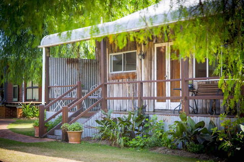 Peppercorn Cabin - Hotel Accommodation 1