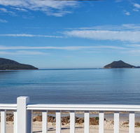 Pet Friendly - Exceptional Beachside Location - Hotel Accommodation