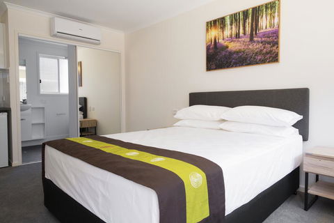 Petrie Mill Motel - Hotel Accommodation 0
