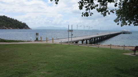Picnic Bay Chalet Unit 2 - Hotel Accommodation 1