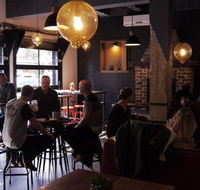 Pint On Punt Backpackers - Hotel Accommodation