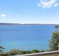 POINT GREY APARTMENT ONE - VIEWPOINT - Hotel Accommodation