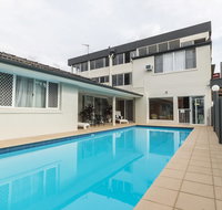 Port Aloha Motel - Hotel Accommodation