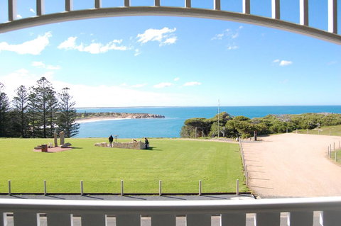 Port Elliot Beach House YHA - Hotel Accommodation 3