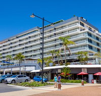 Port Pacific Resort - Hotel Accommodation