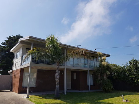 Portarlington Beach Shack 50 Metres To The Water - Hotel Accommodation 1