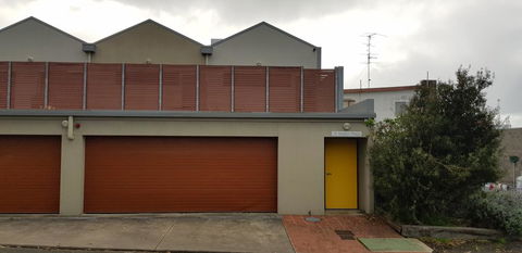 POSITION PERFECT CENTRAL INVERLOCH - Hotel Accommodation 1