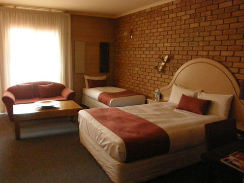 Quality Inn Colonial - Hotel Accommodation 2