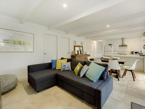 Quarterdeck - Hotel Accommodation 2