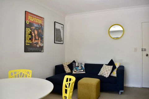 Quiet 1 Bedroom Flat In Concord - Hotel Accommodation 0