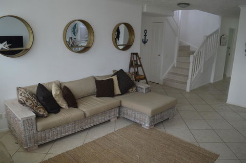 RAINBOW BAY 3 Bed Ocean Views & SPA On Roof Terrace - Hotel Accommodation 3