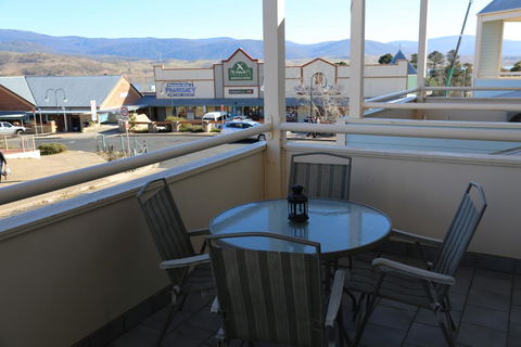 Razorback 8 - Hotel Accommodation 3