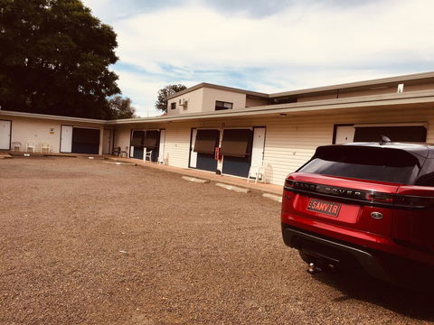 Red Cedar Motel - Hotel Accommodation 2