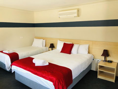Red Cedar Motel - Hotel Accommodation 0
