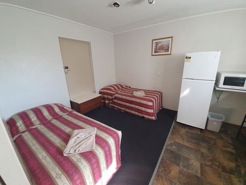 Red Chief Motel - Hotel Accommodation 1